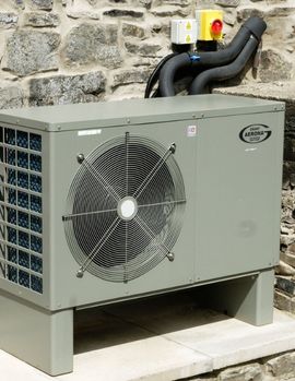 heat-pump-install-outside-home